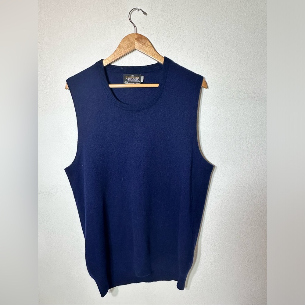 Vintage Puritan Aqua knit Men Blue Sleeveless Vest Size XL Long 100% Wool